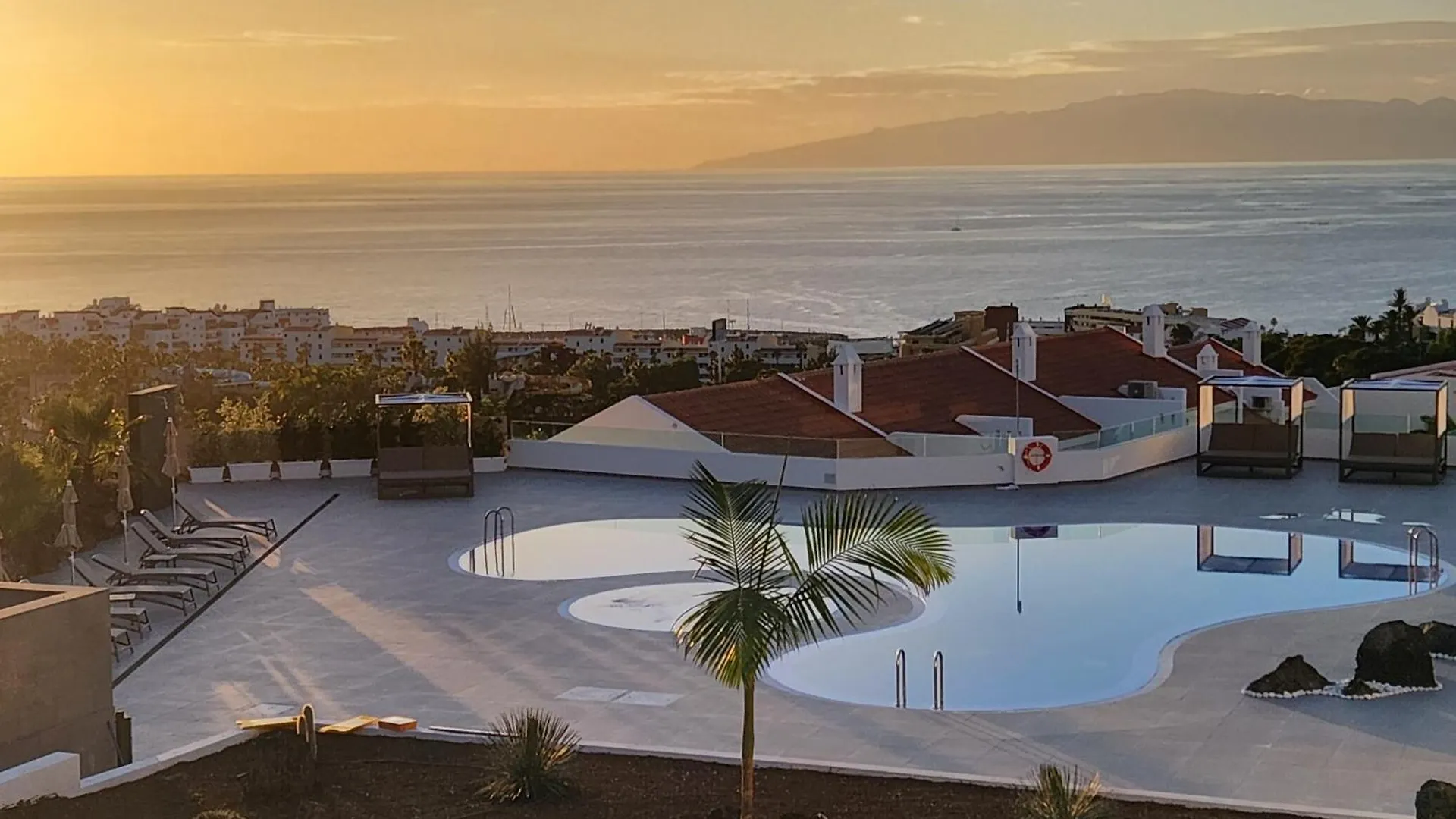 Modern New Apartment In Costa Adeje